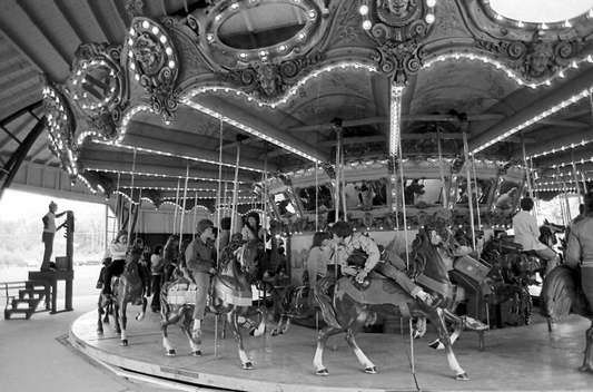 Lake Lansing Amusement Park - From Lansing State Journal (newer photo)